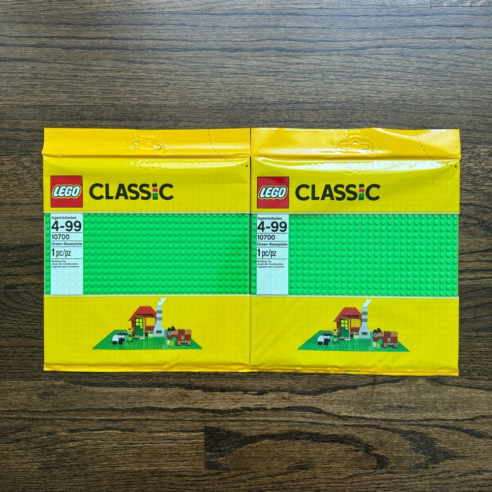 LEGO Classic Green Baseplate 10700 (Set of 2) | NWT